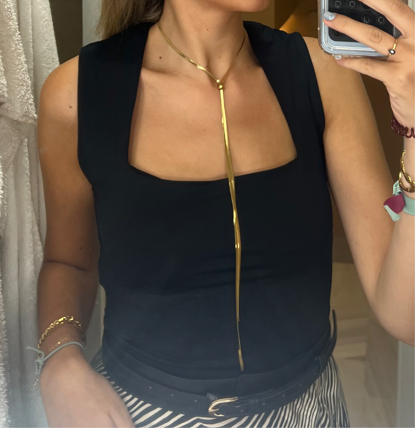 Cadena larga dorada multiposición