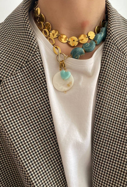 Caracola necklace