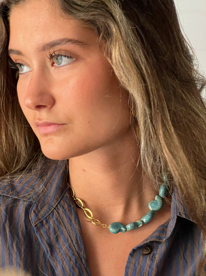 Caracola necklace