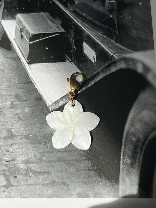 Hawaiian flower