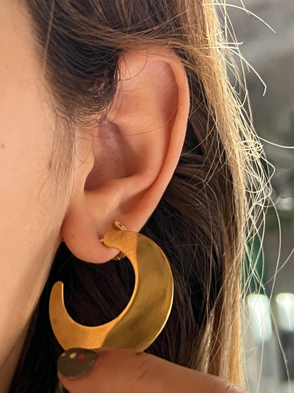 Aros moon